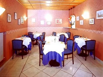Verona 3* روما