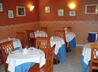 Verona فندق