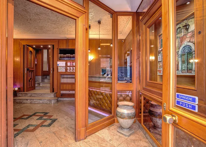 ベローナ ホテル