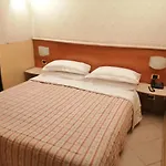 Hotel Verona Rome